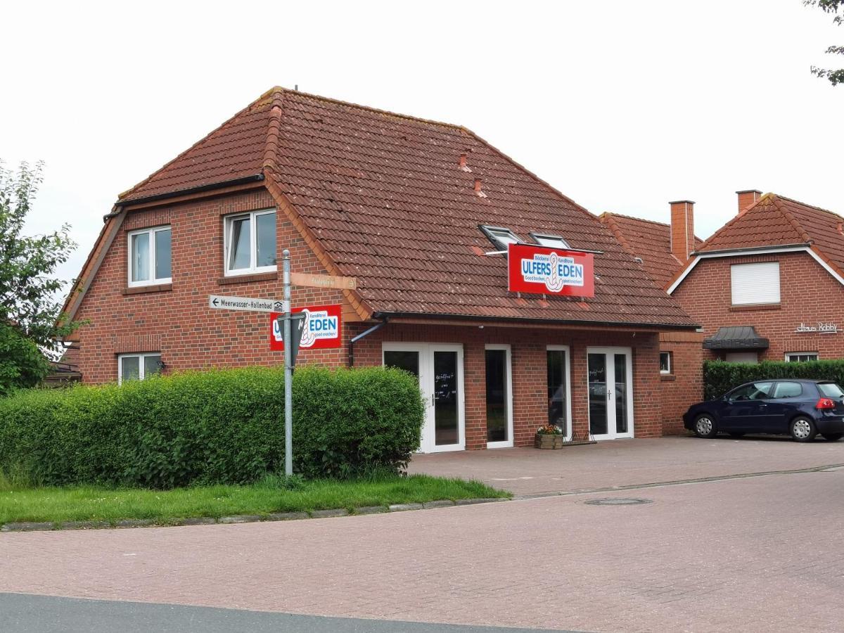 Schaake Hooksiel - Charmante Reetdachwohnung & Kostenfreier Parkplatz Eksteriør billede